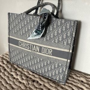 Great condition tote bag